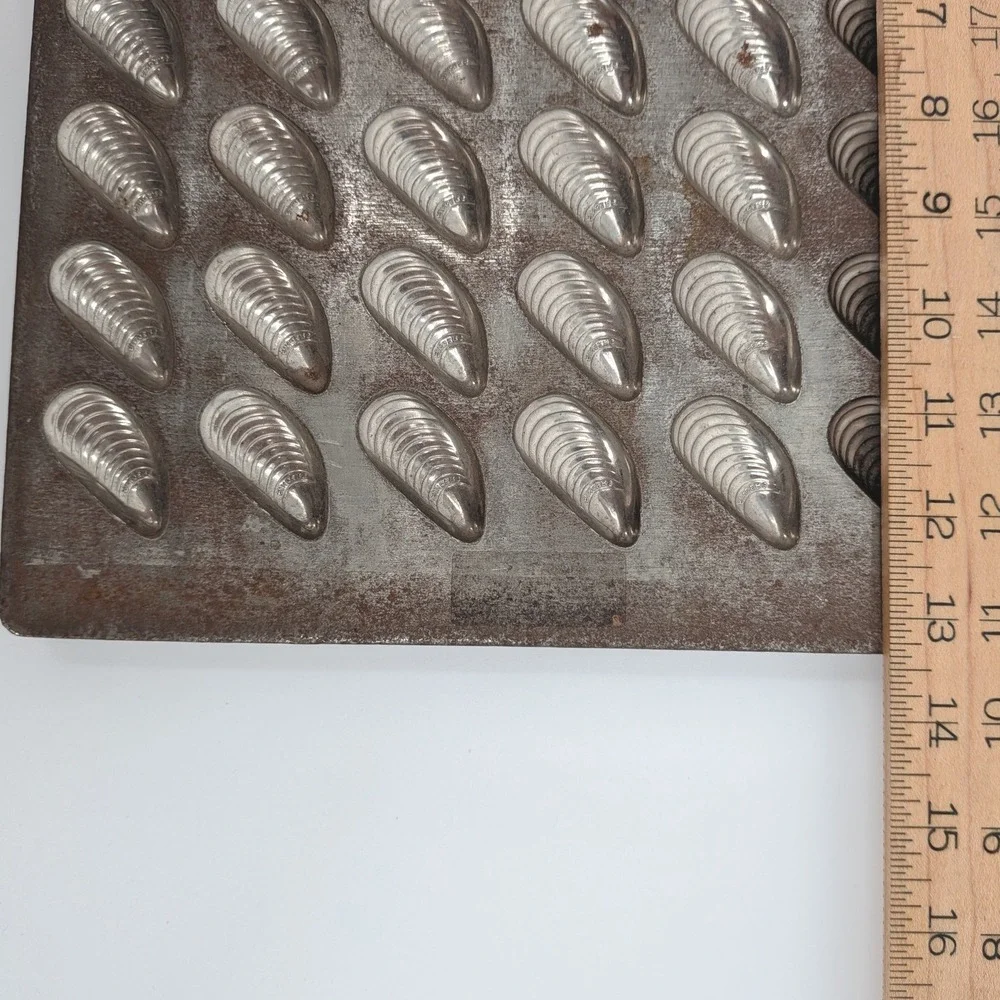 Vintage Vormenfabriek Tilburg Holland Mussel Shell Chocolate Mold 48 Cavity